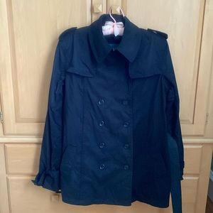 Sarah Jessica Parker black short waisted trench coat w/ removable lining